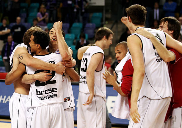 而巧妙的战 而巧妙的战